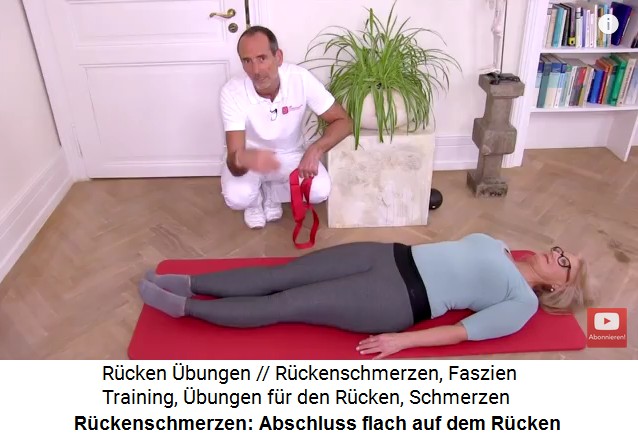 Zum Abschluss der
                      Rckenbungen liegt man eine Weile entspannt auf
                      dem Rcken
