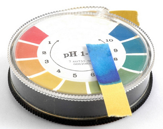 pH-Test mit Kreisskala