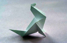 Papierfaltkunst
"Origami": Seelöwe Papierfaltkunst "Origami":
Seelöwe