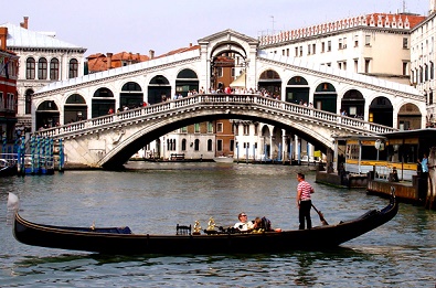 Venice
with bridge and gondola Venice with
bridge and gondola