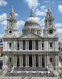 Kathedrale von London (St. Paul's Cathedral)
                    mit Ritualen und Orgien des schwul-satanistischen
                    Vatikans mit Kinderritualen und Kinderopfern