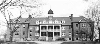 Kriminell-satanistischer Vatikan:
                    Ureinwohner-Internat in Brantford, Kanada