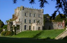 El castillo de Huntington en la ciudad de Clonegal en Irlanda El castillo de Huntington en la ciudad de Clonegal en Irlanda