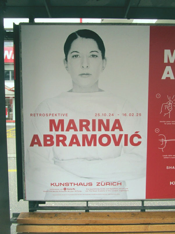 Satanistenzentrum Basel am 4.10.2024:
                    Werbung f�r eine "Ausstellung" der
                    Satanistin Marina Abramovic in Z�rich im
                    "Kunsthaus", Zoom